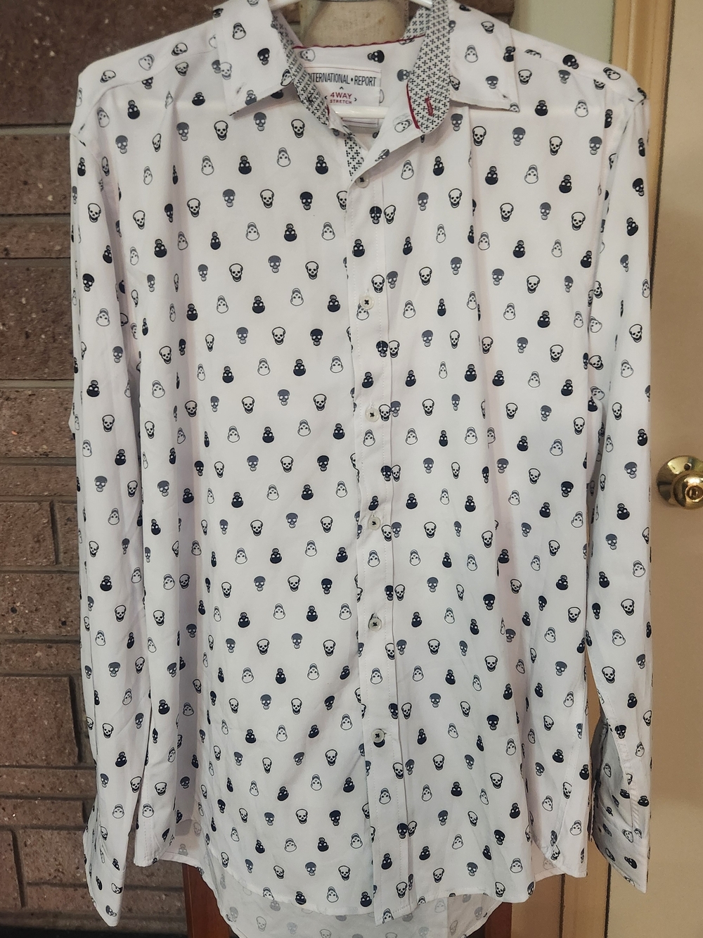 Int'l Report Performance Dress Shirt Men L Skulls Print Stretch Long Sleeve